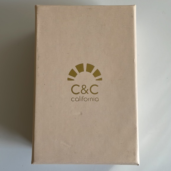 Hand Beaded White Heart Earrings - Picture 5 of 5